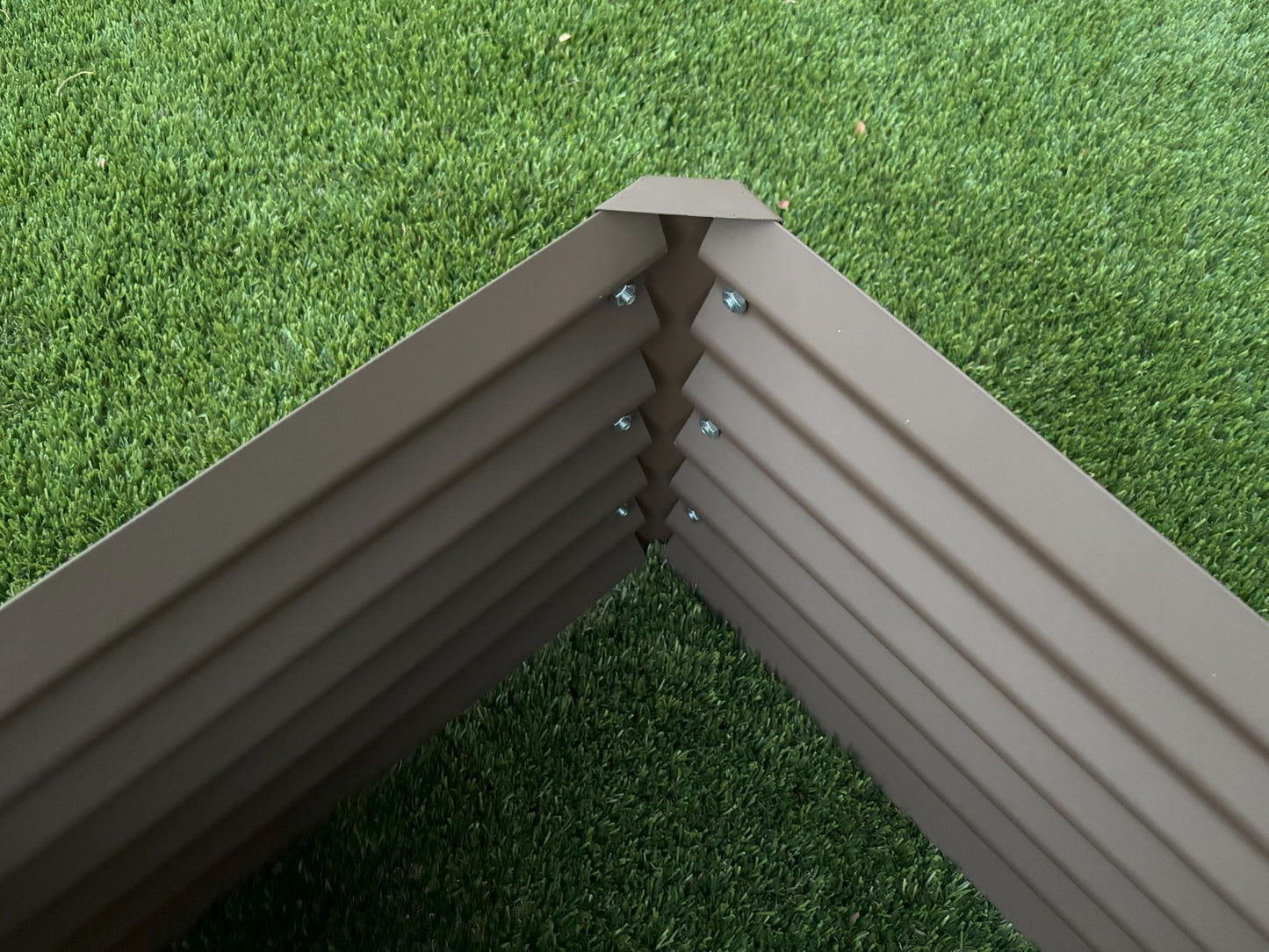 rustic cubo alt view