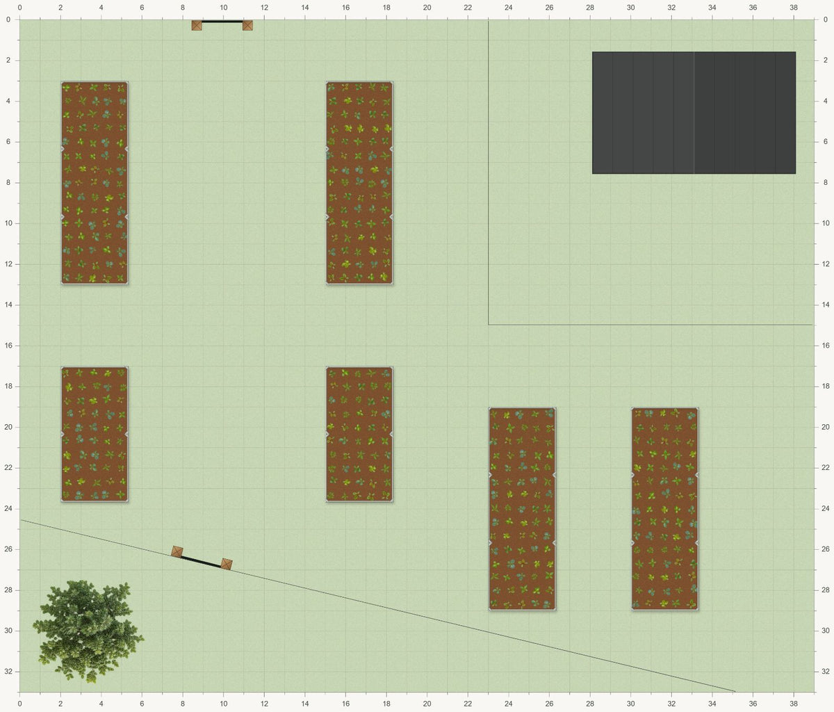 33' × 39' Irregular Layout