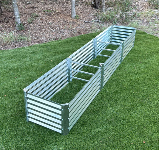 narrow largo garden bed