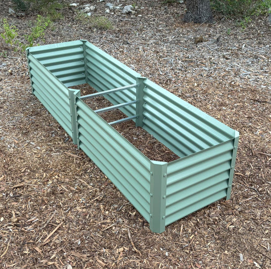 narrow sage grande garden bed