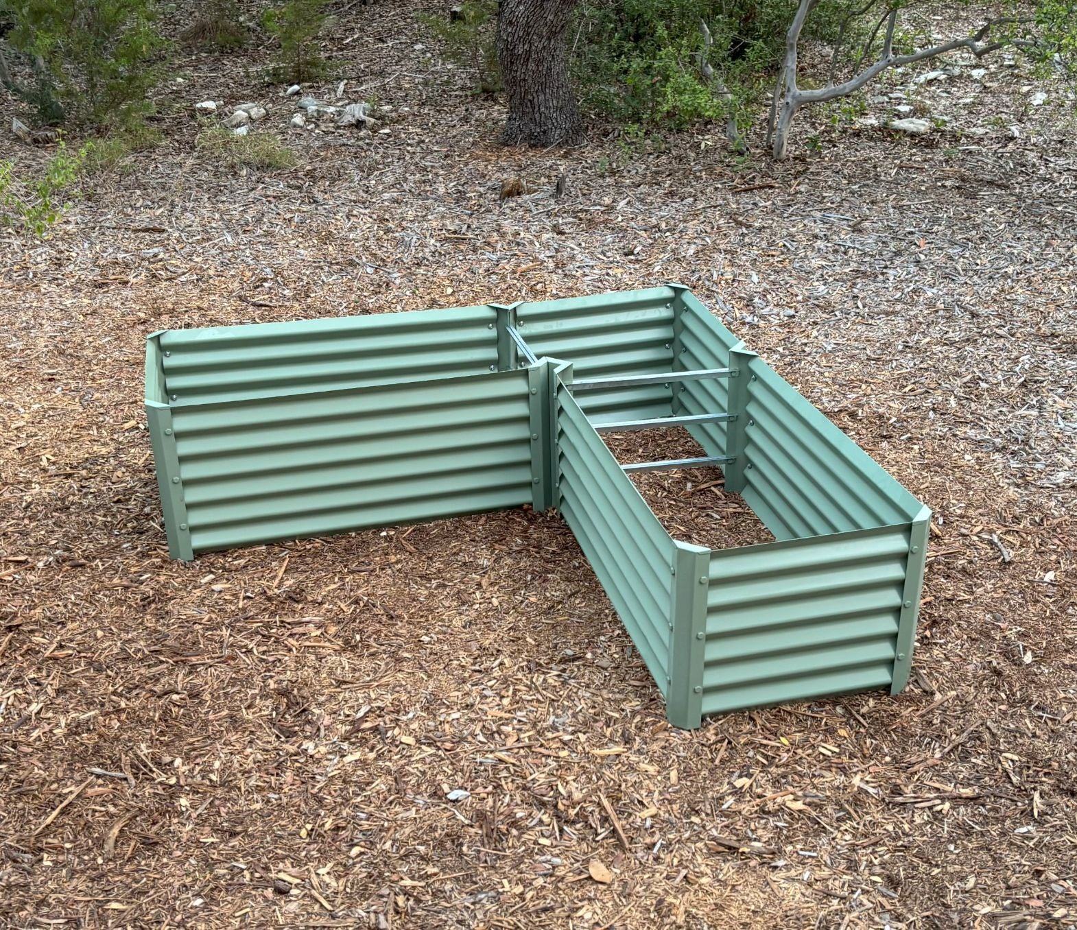 narrow sage l garden bed