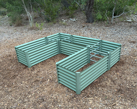 narrow sage u garden bed