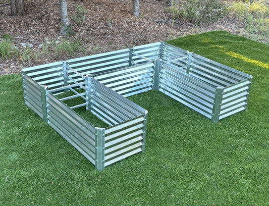 narrow u garden bed