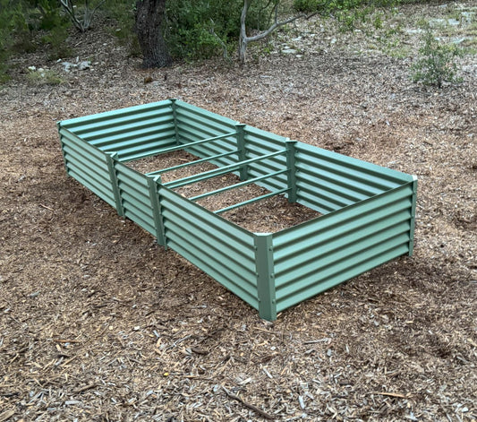 sage exacto garden bed
