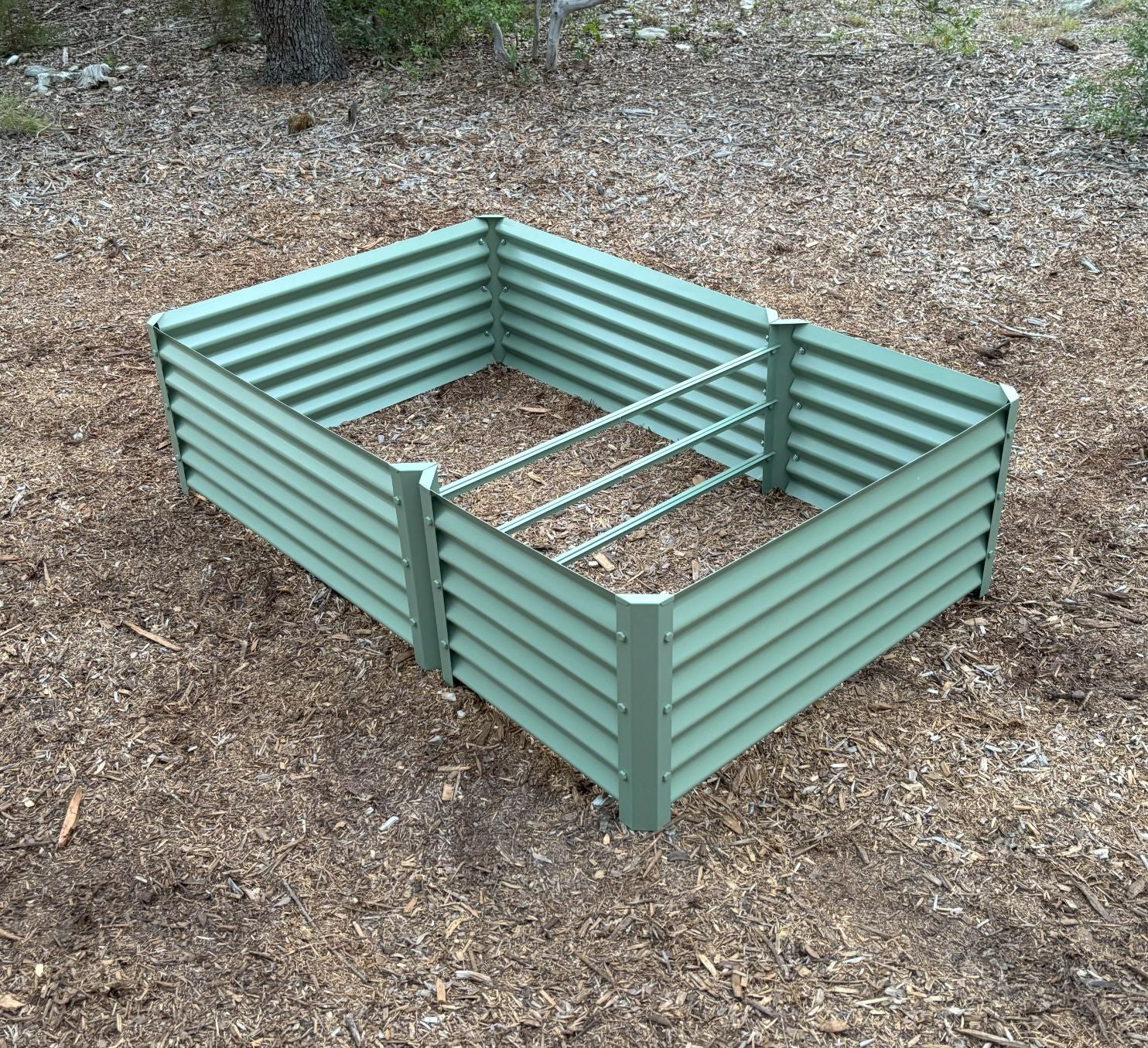 sage medio garden bed